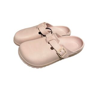 Pale pink slippers size EU 37
